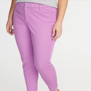 Bnwt. Skinny  pants plus size 30